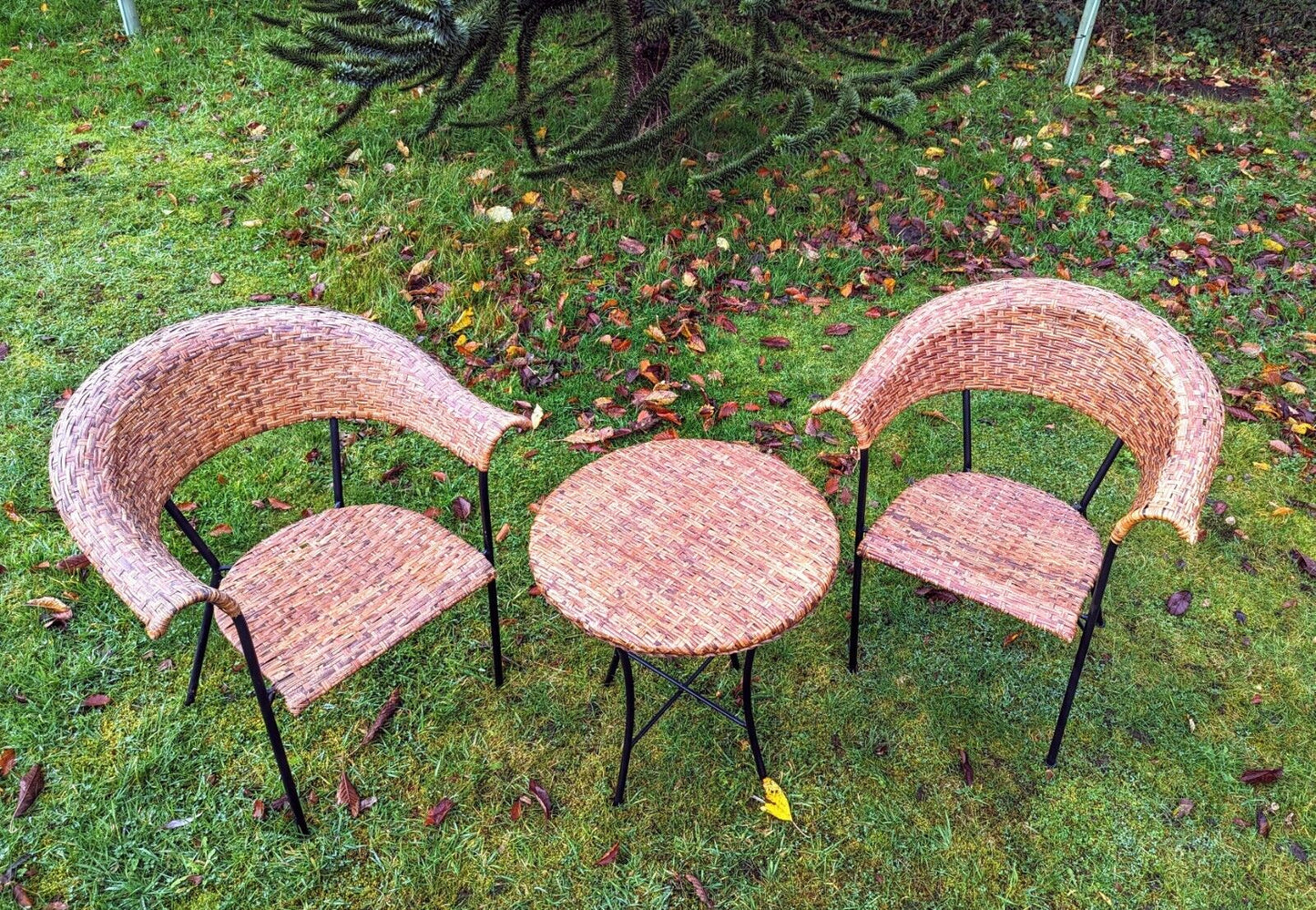 Stylish comfy 3 piece including folding table wicker garden bistro set