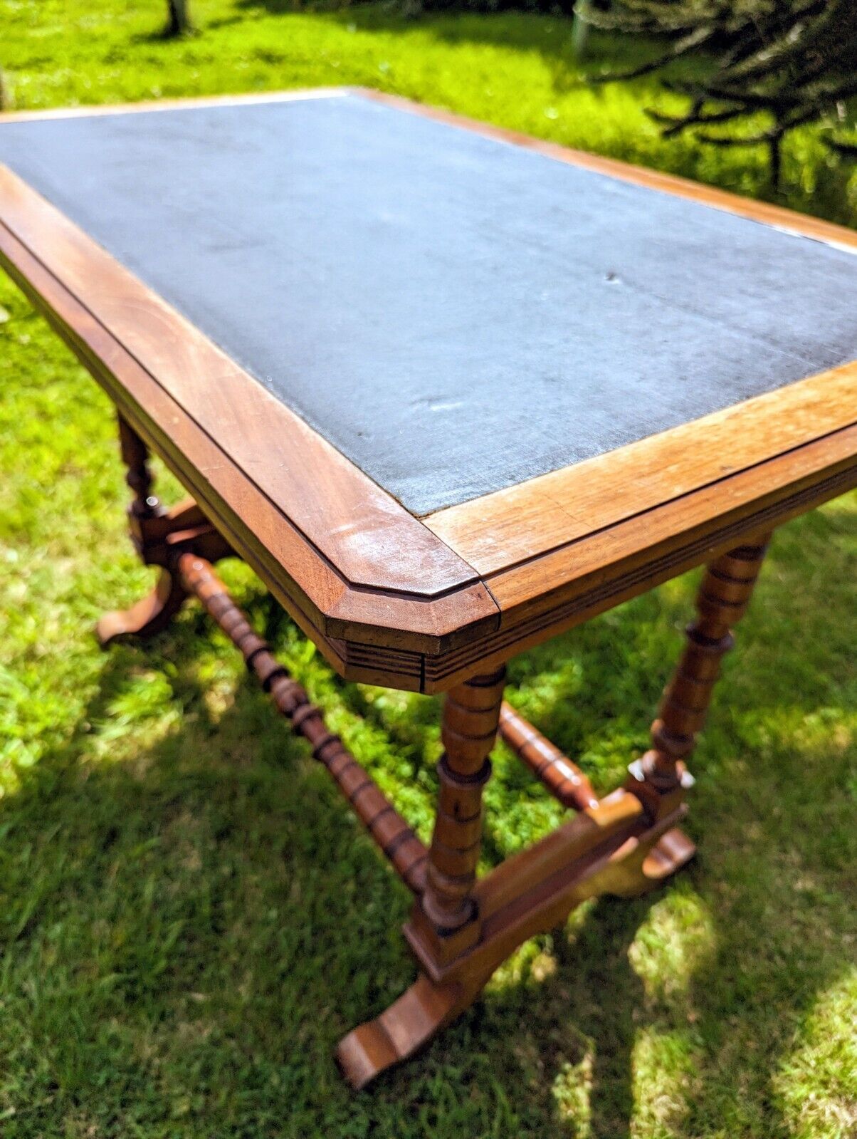 Antique Victorian walnut dining table