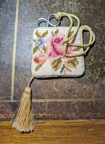 Victorian Antique Womens Dress Scissors In Floral Pouch - Free UK Delivery