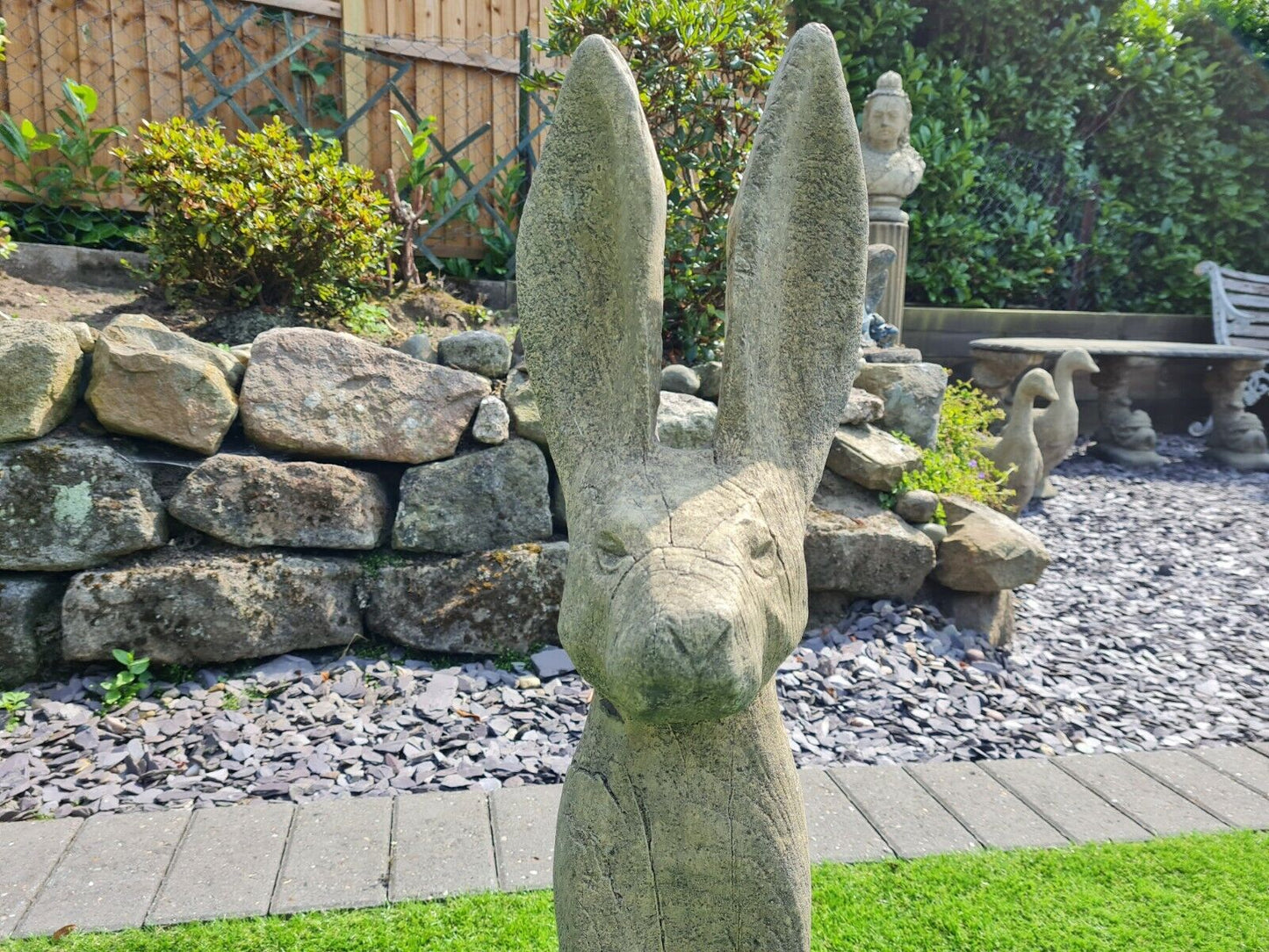 English stone Hare garden ornament - Free UK Delivery